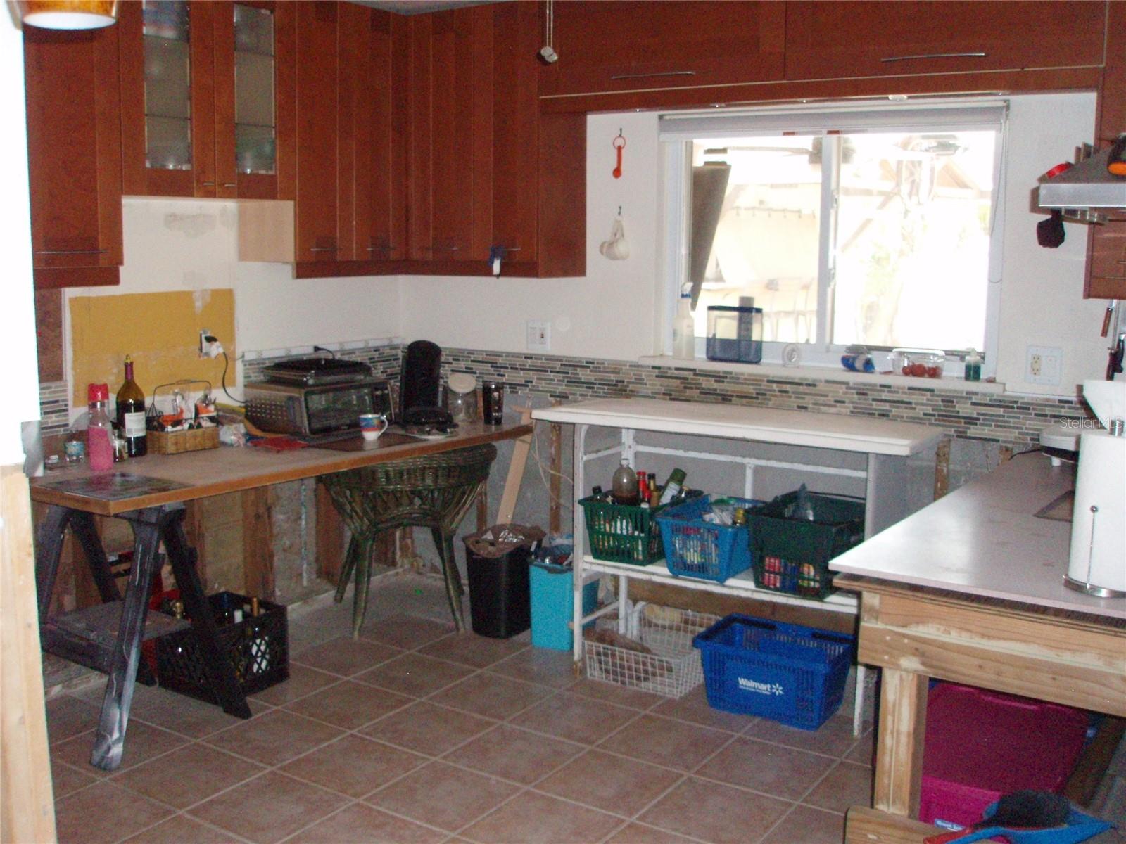 VENETIAN POINT - Land