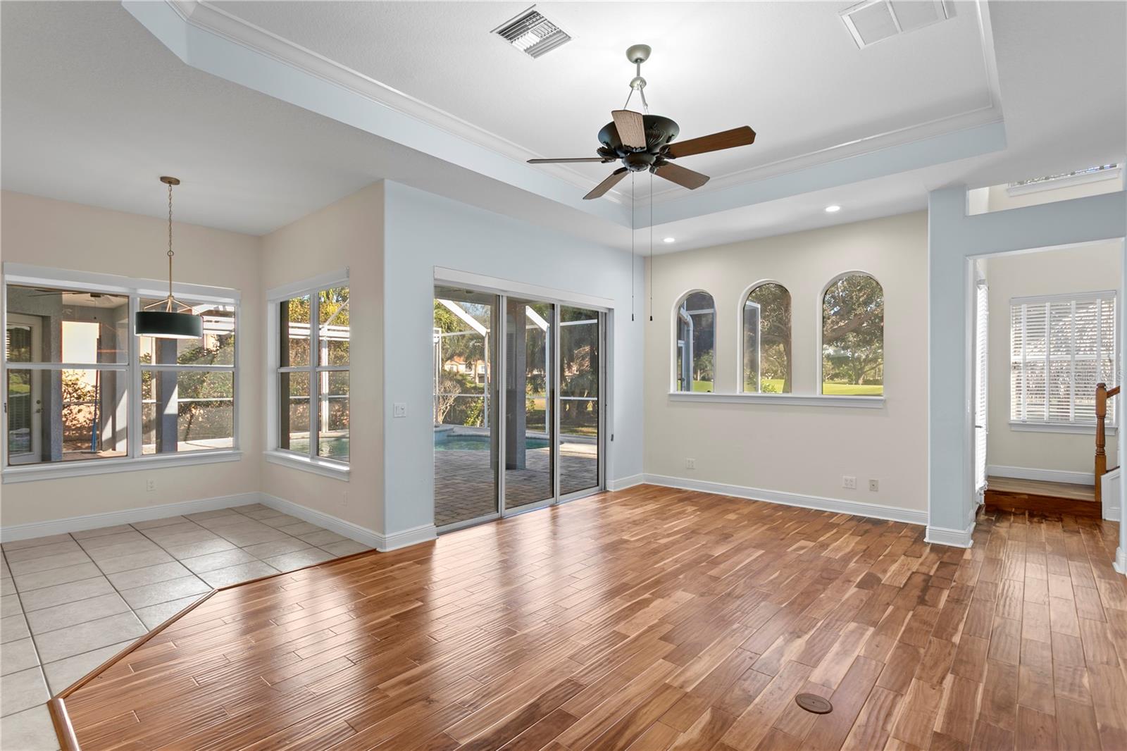 PASADENA GREENS - Residential