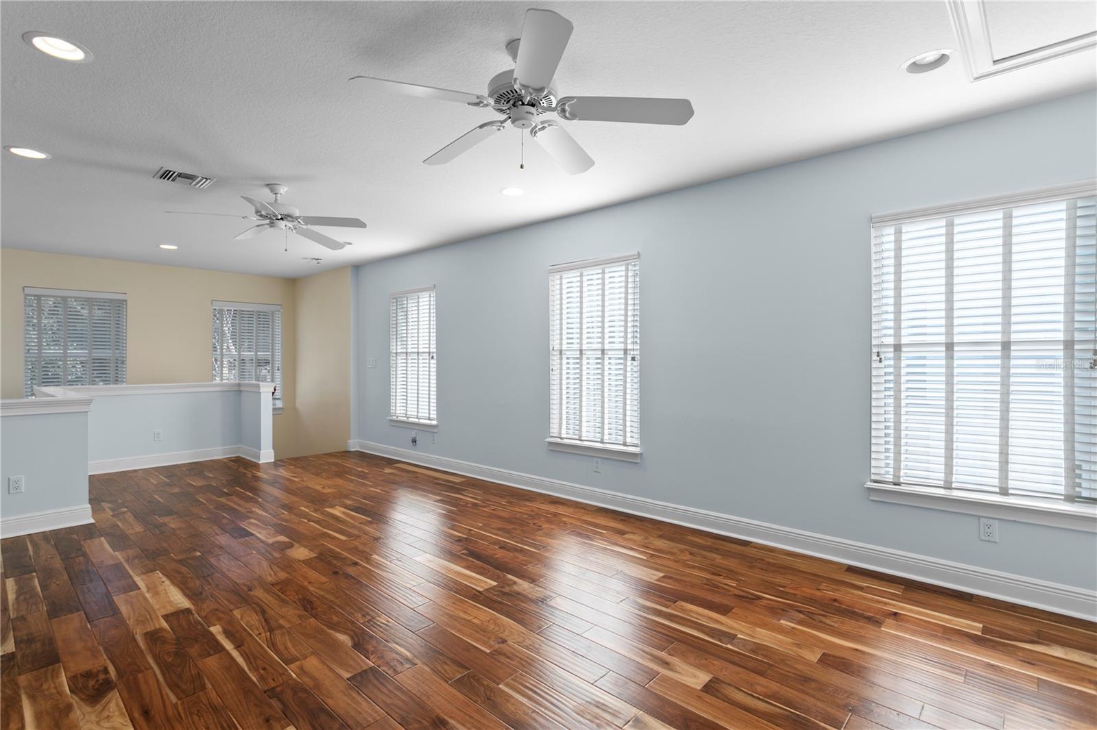 PASADENA GREENS - Residential