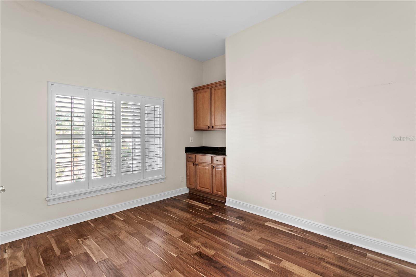 PASADENA GREENS - Residential