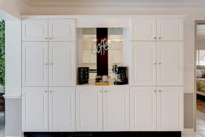 ROTONDA WEST OAKLAND HILLS - Residential