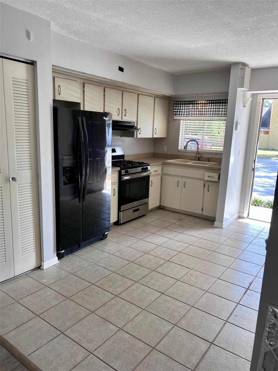 ROSEWOOD MANOR-FIRST AMD - Residential