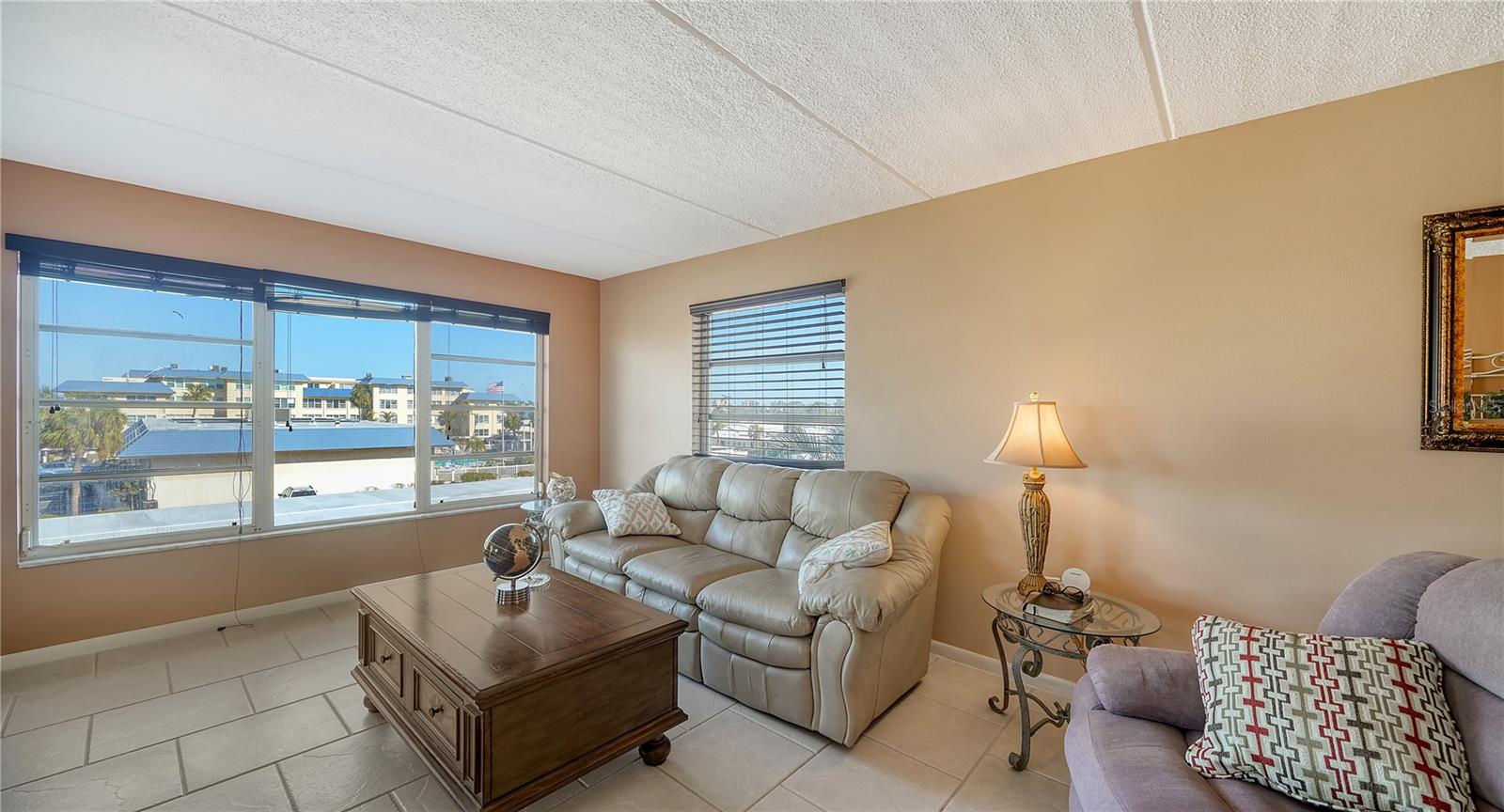 BEACH HARBOR CLUB - Residential