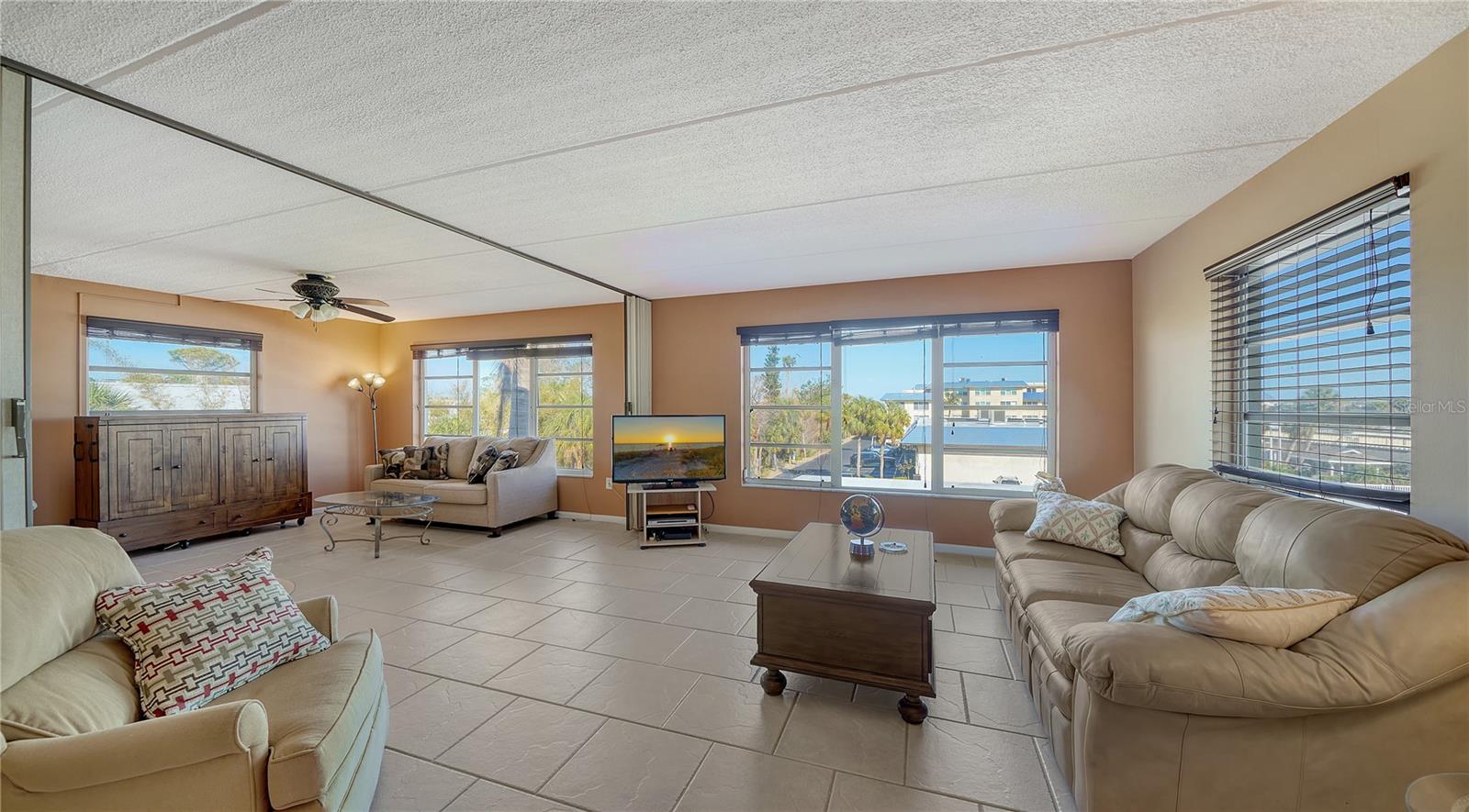 BEACH HARBOR CLUB - Residential