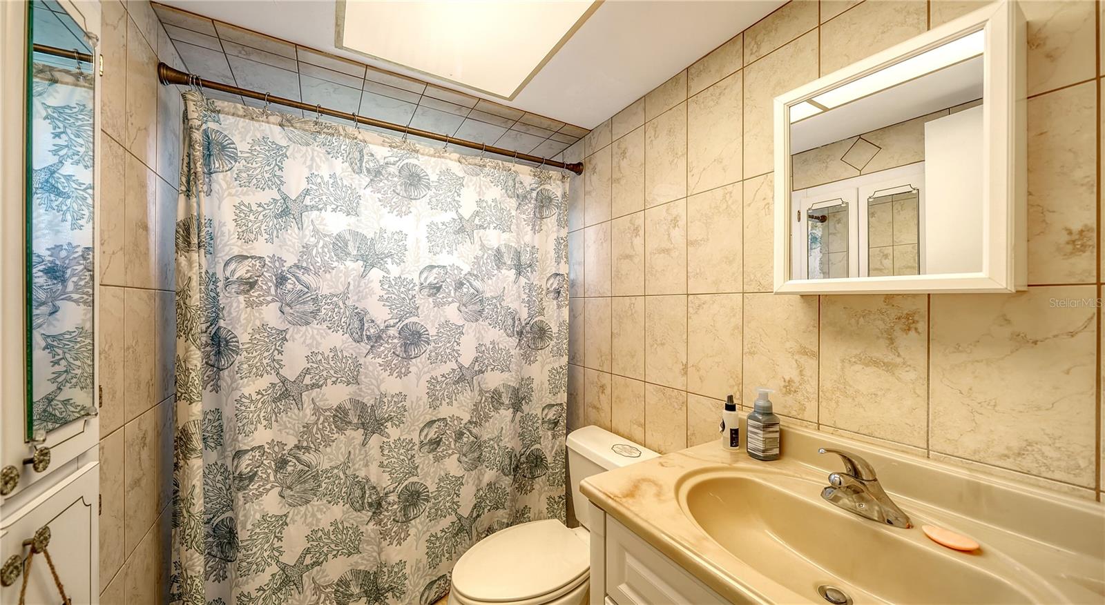 BEACH HARBOR CLUB - Residential