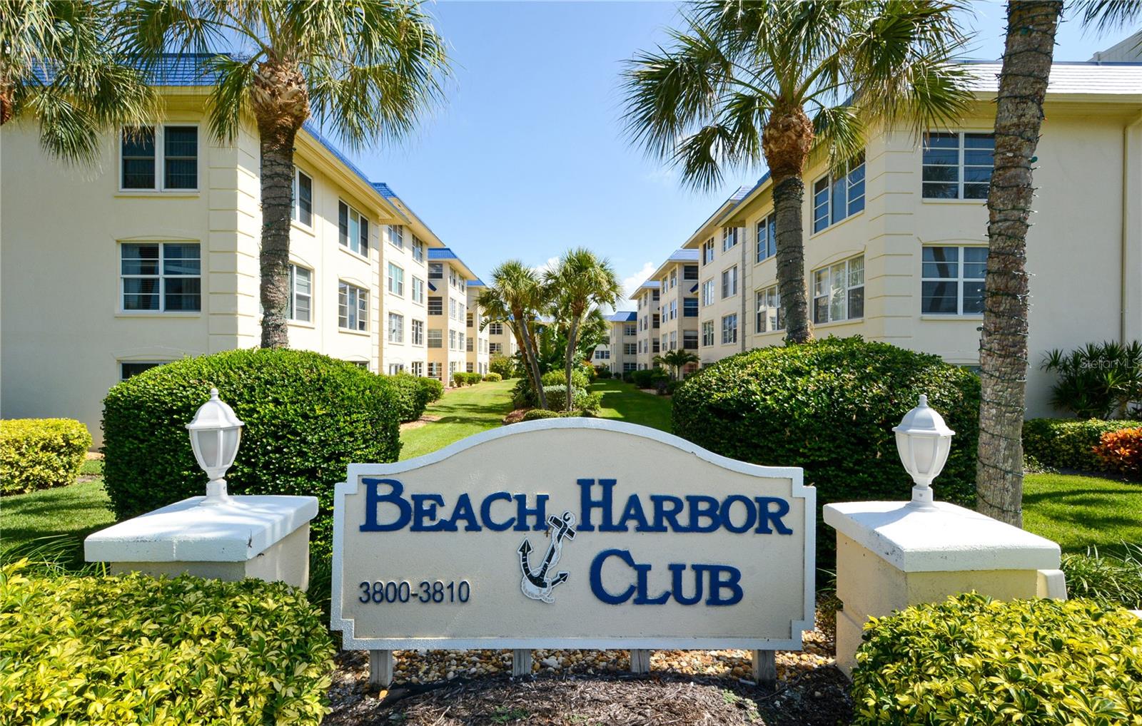 BEACH HARBOR CLUB - Residential