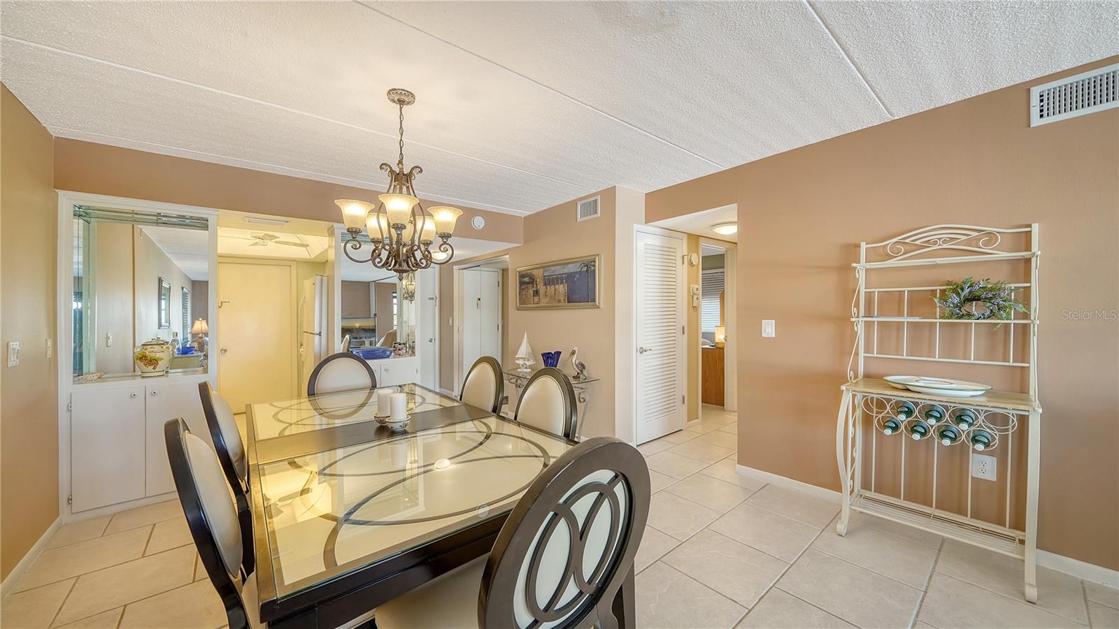 BEACH HARBOR CLUB - Residential