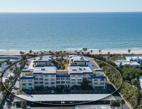 A home in LONGBOAT KEY