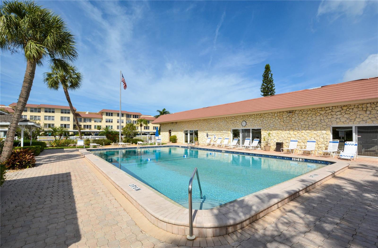 BEACH HARBOR CLUB - Residential