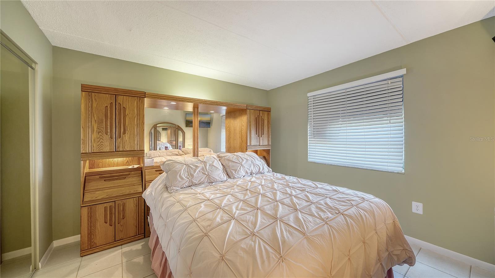 BEACH HARBOR CLUB - Residential