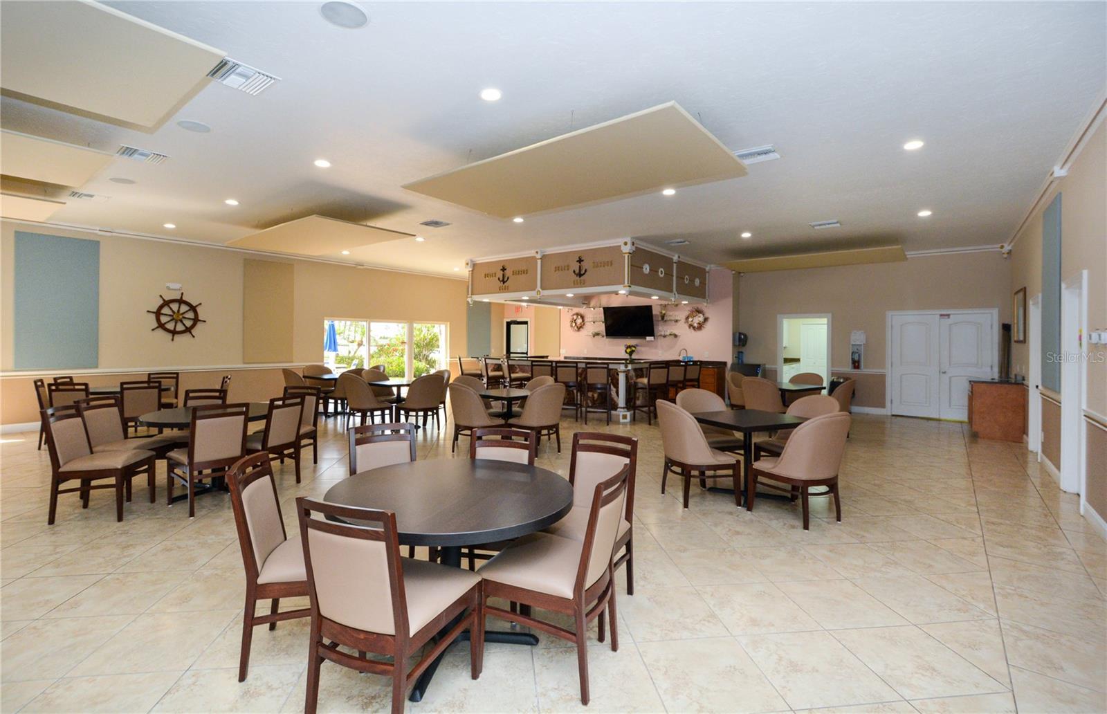 BEACH HARBOR CLUB - Residential