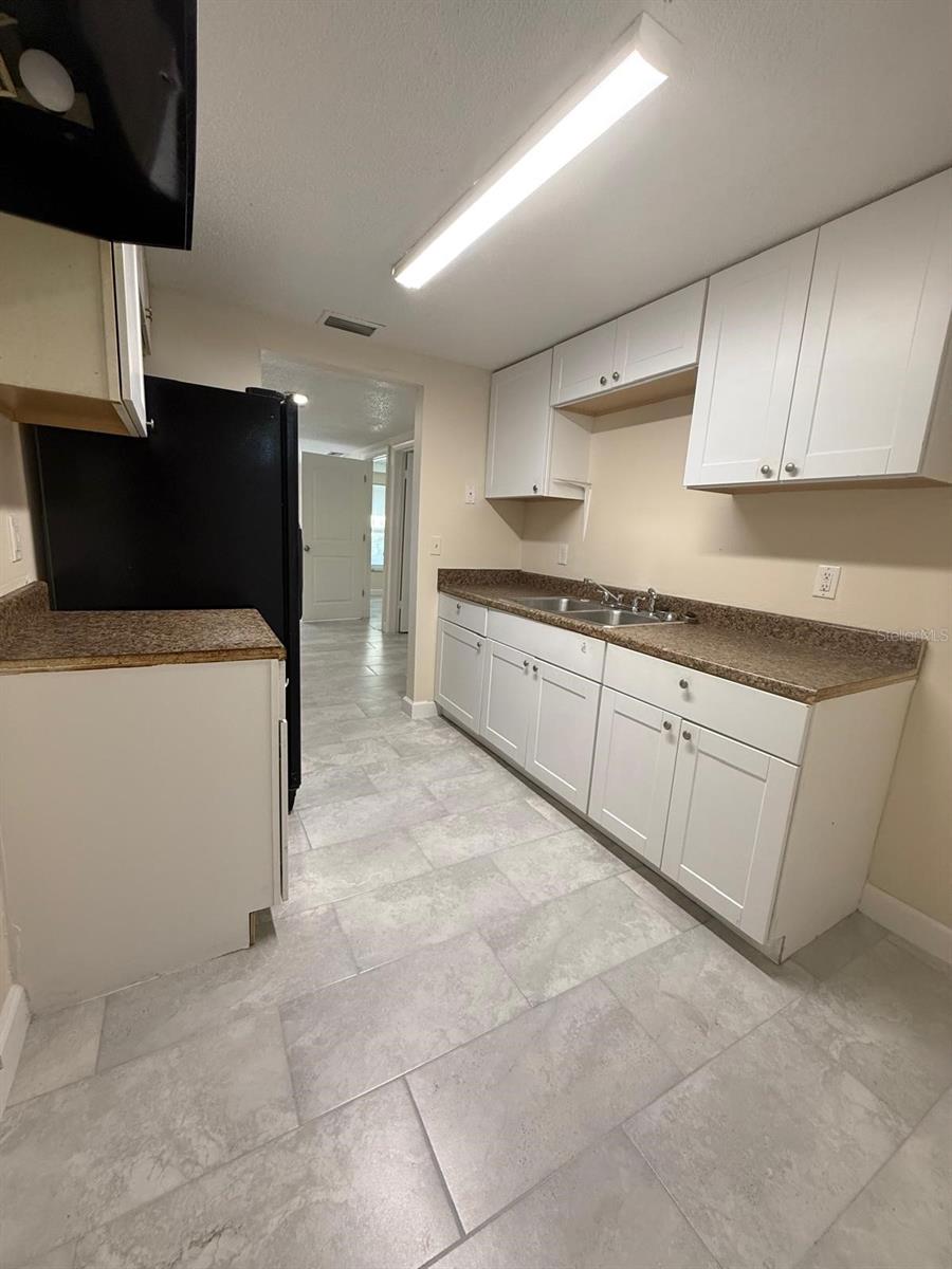 ROBS RESUB - Residential Lease