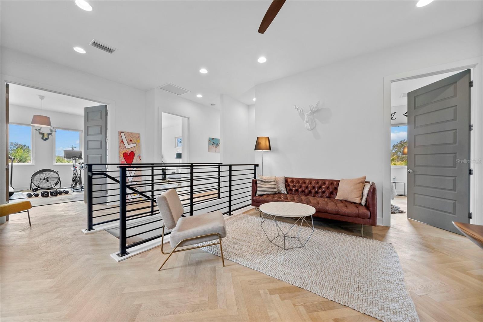 RIDGEWOOD - Residential