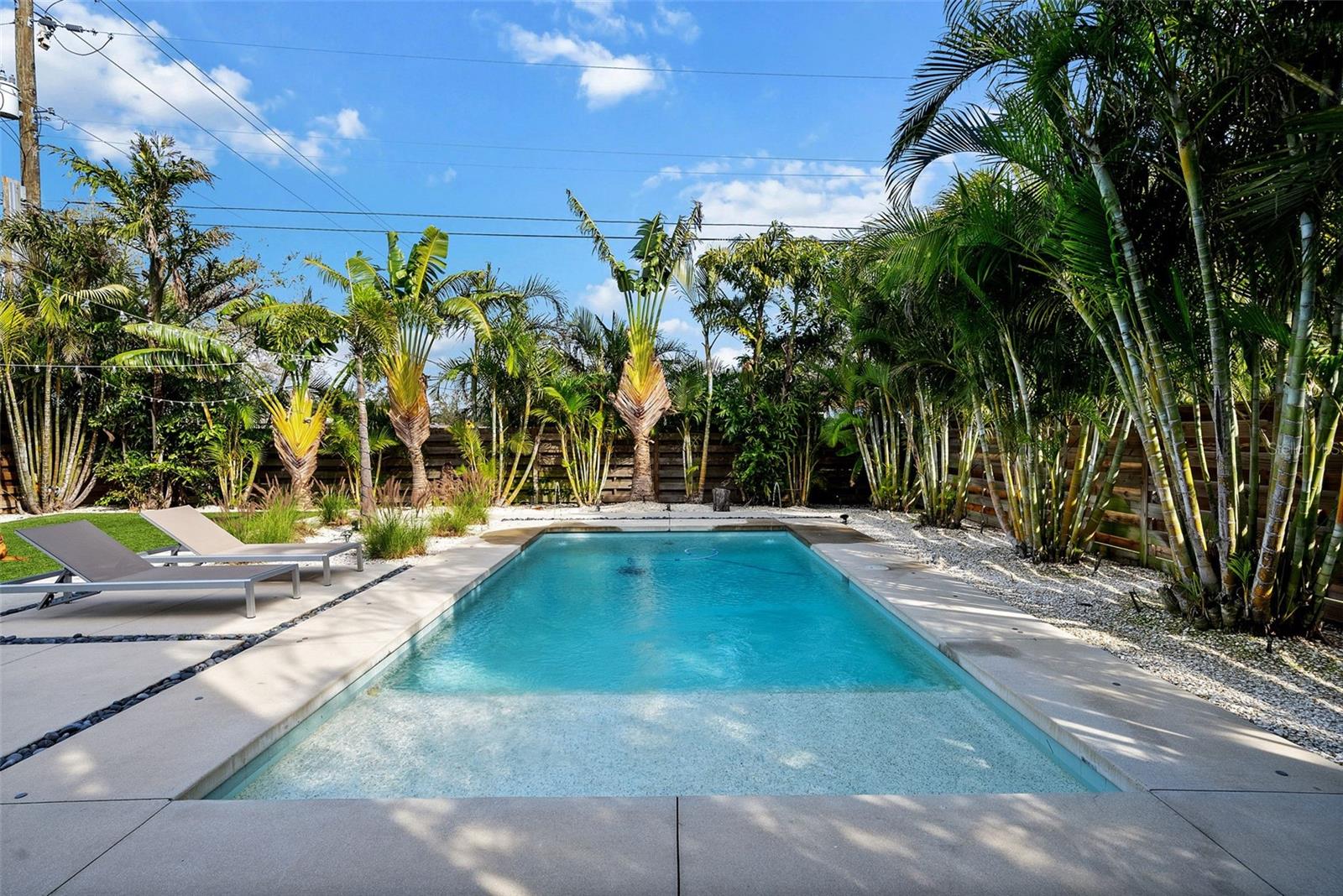 RIDGEWOOD - Residential