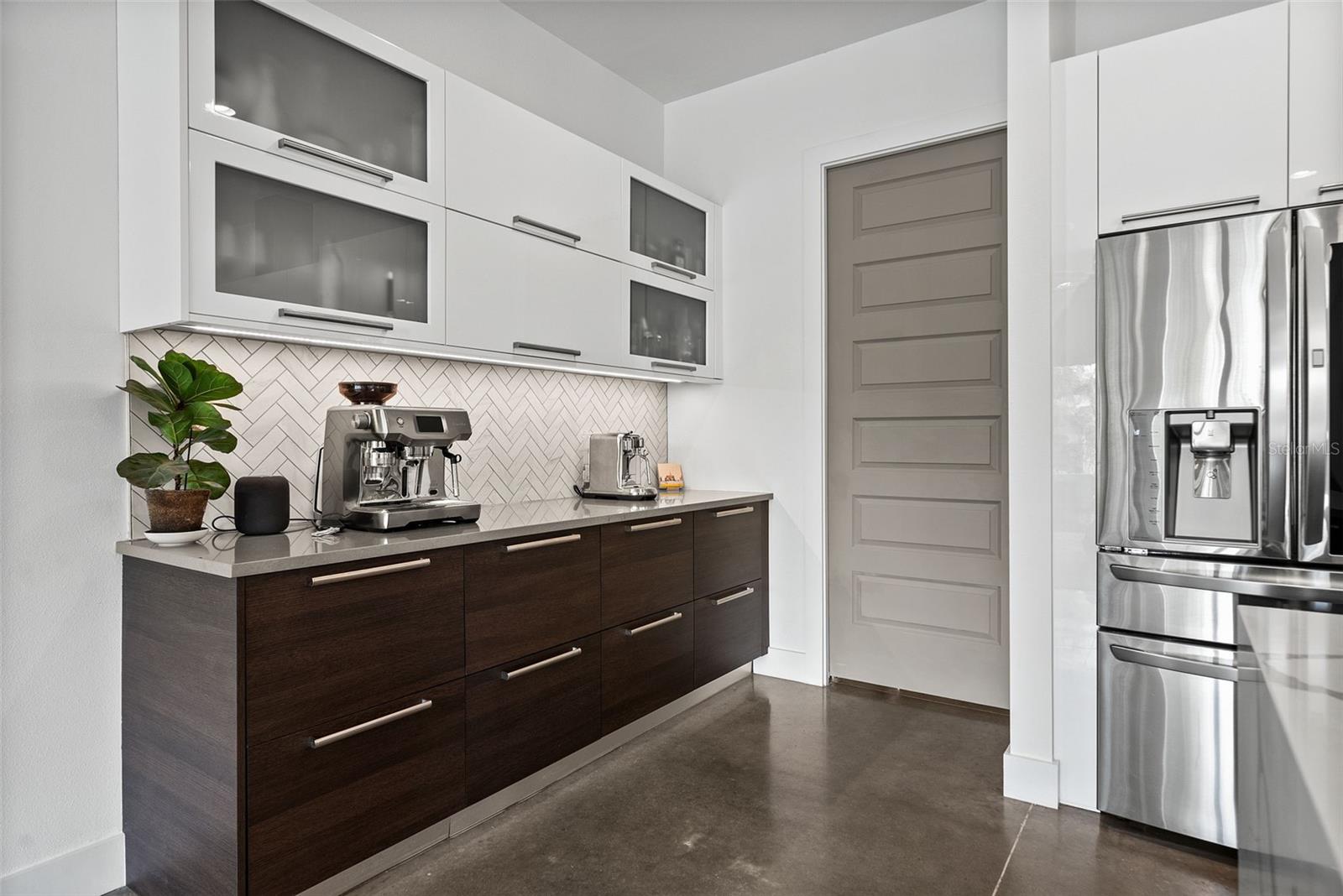 RIDGEWOOD - Residential