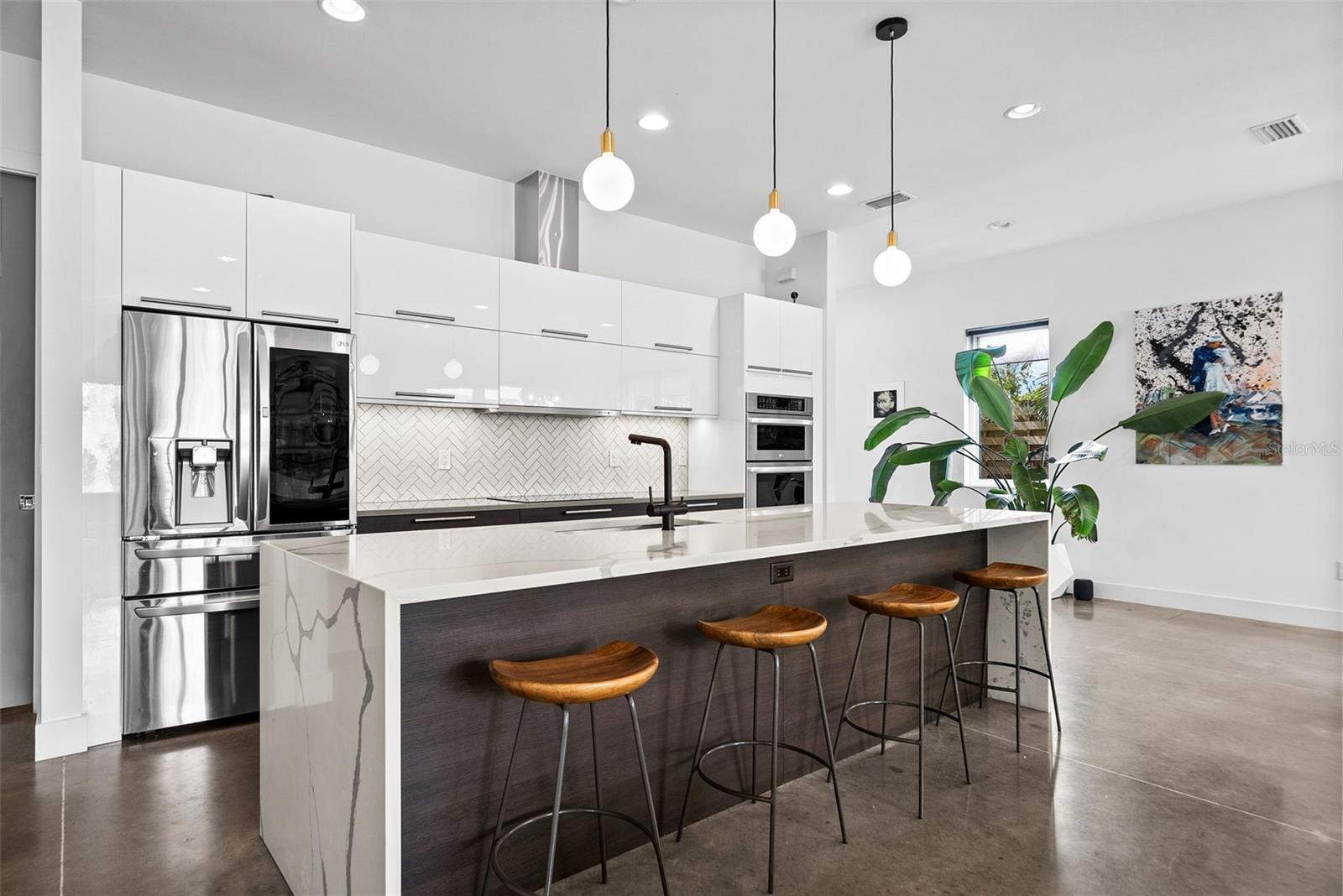 RIDGEWOOD - Residential