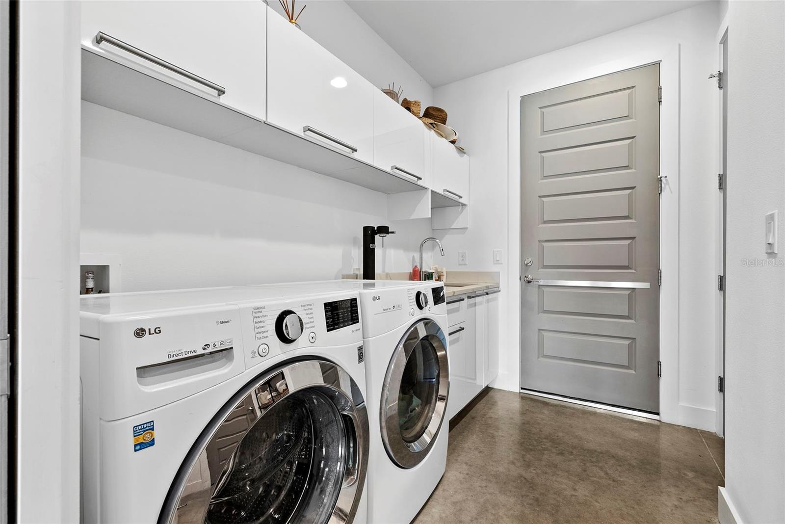 RIDGEWOOD - Residential