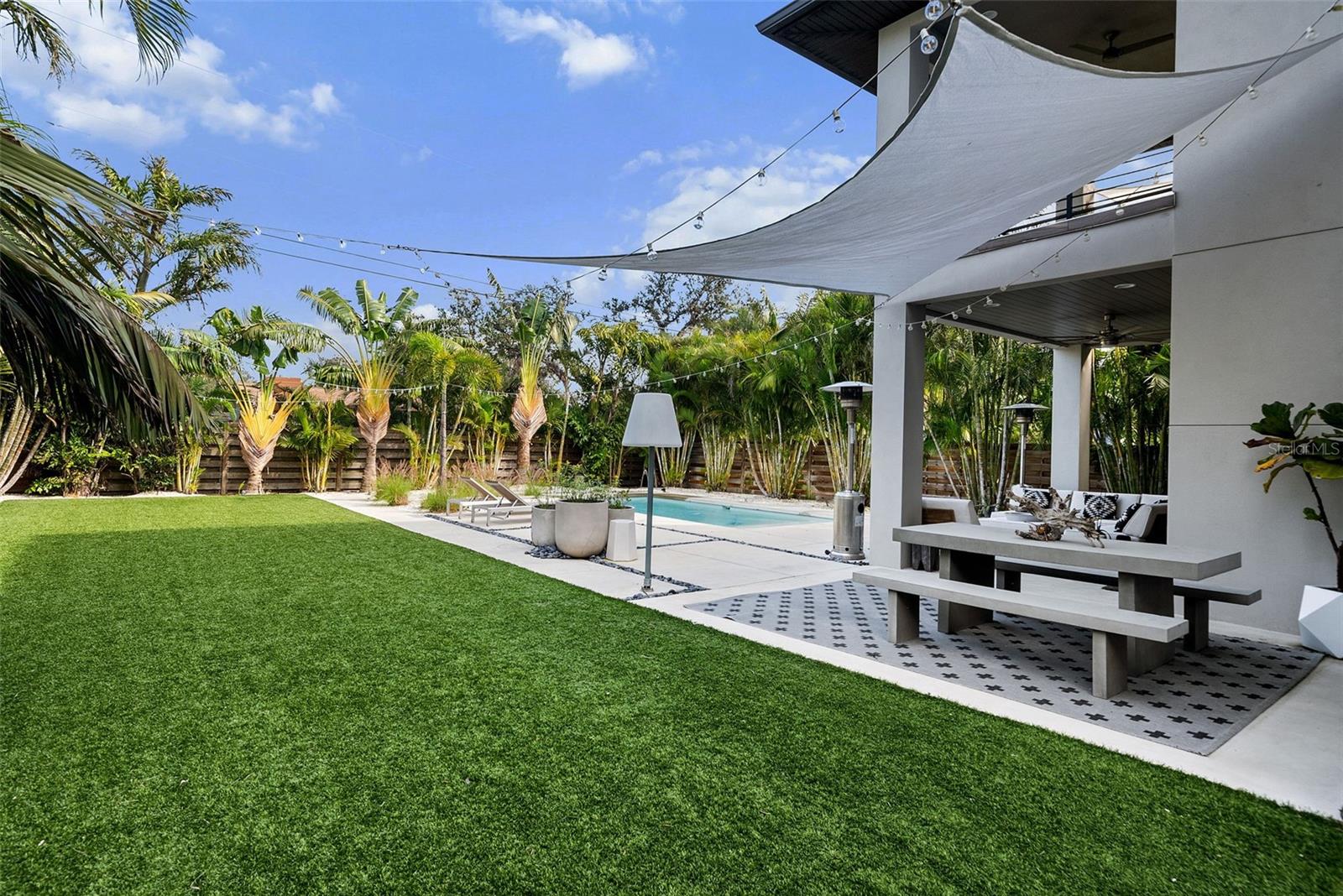 RIDGEWOOD - Residential