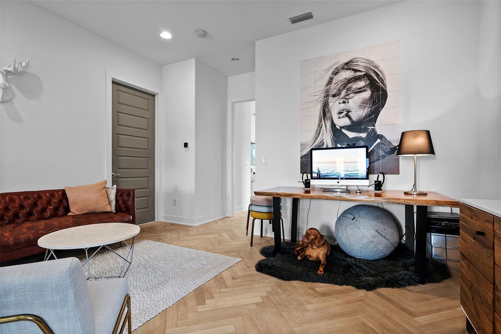 RIDGEWOOD - Residential