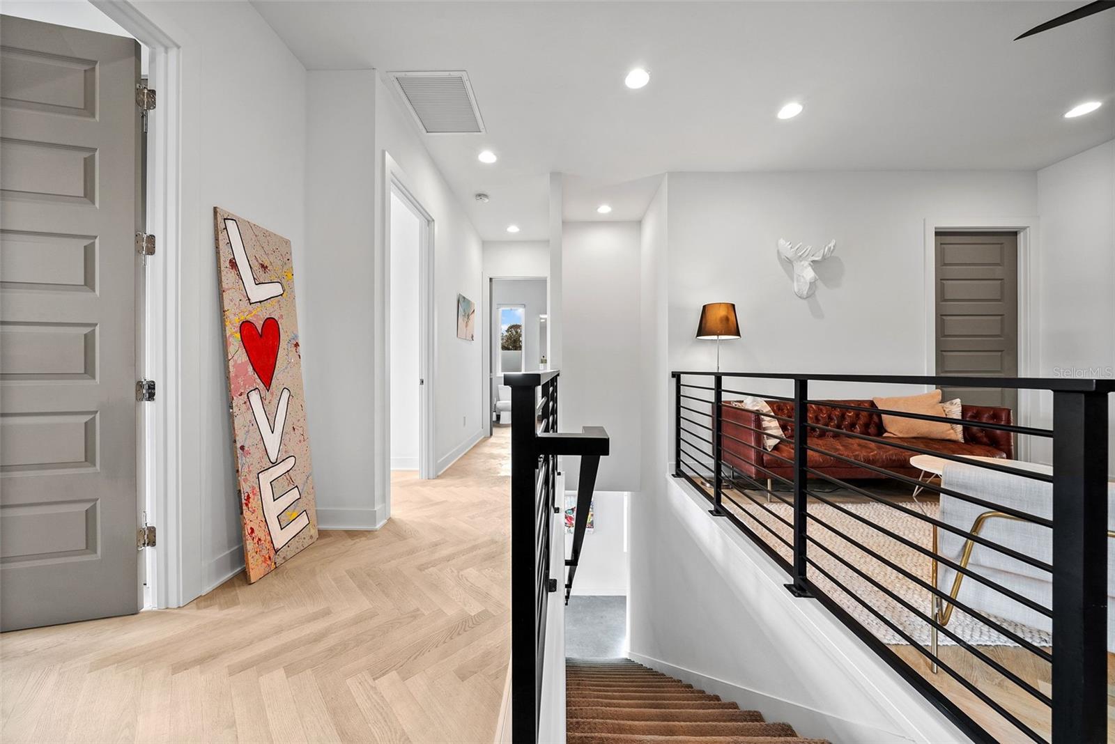 RIDGEWOOD - Residential