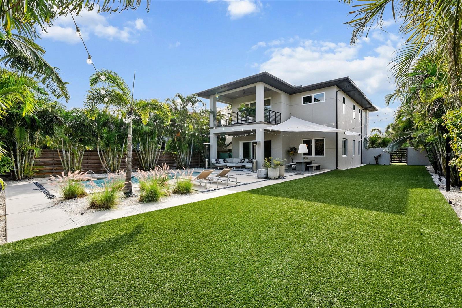 RIDGEWOOD - Residential