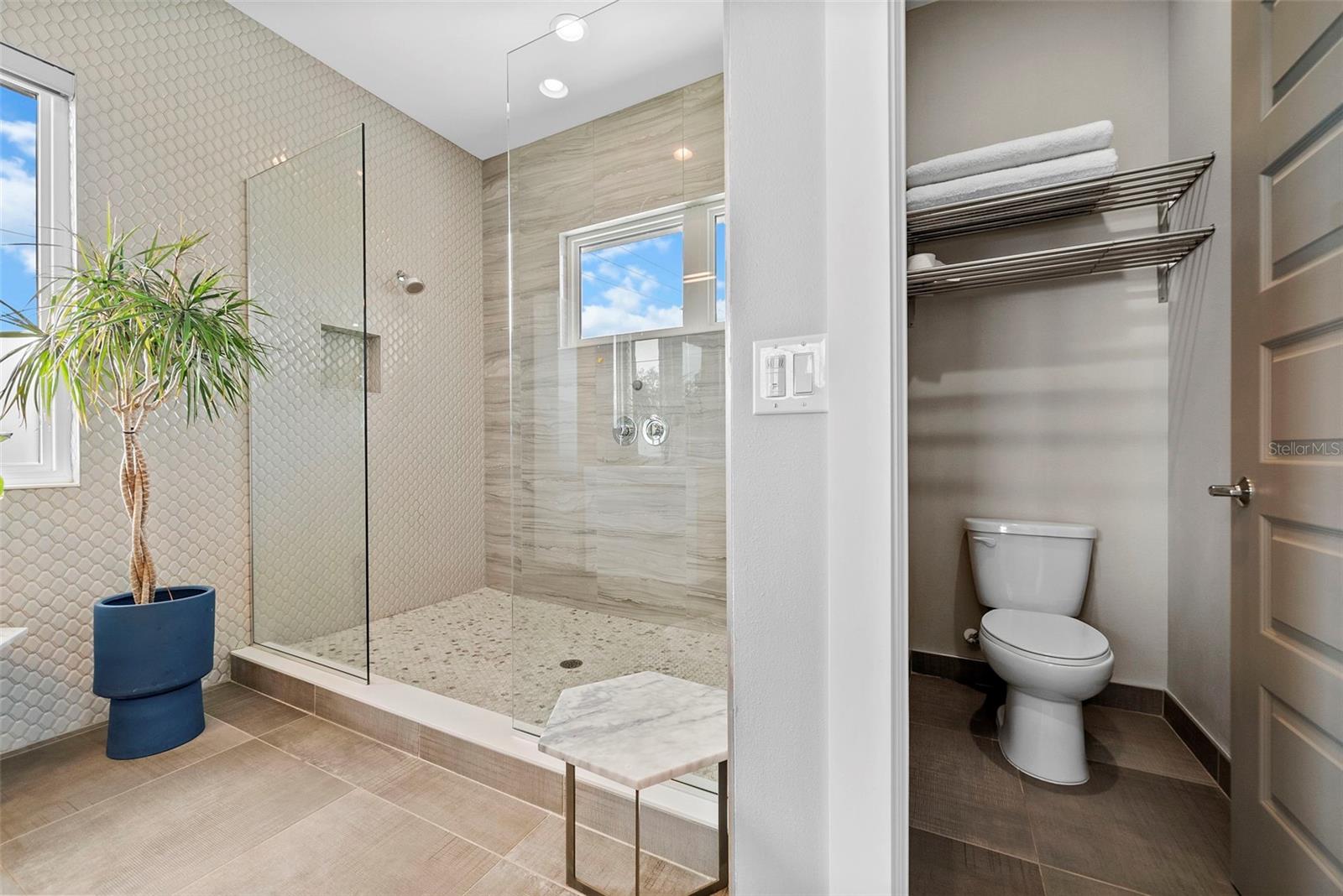 RIDGEWOOD - Residential