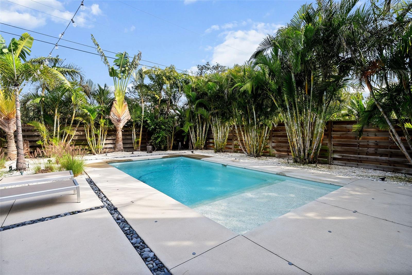 RIDGEWOOD - Residential