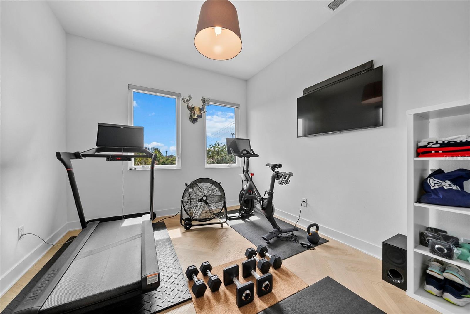 RIDGEWOOD - Residential