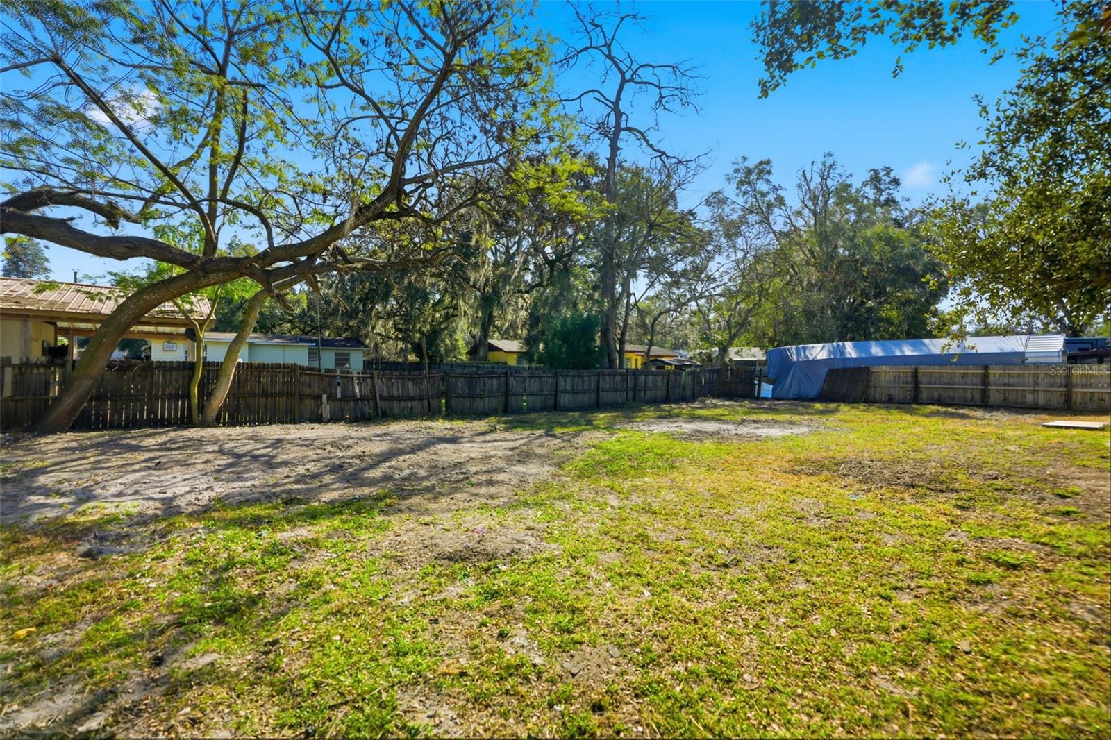 LAKEWOOD - Residential