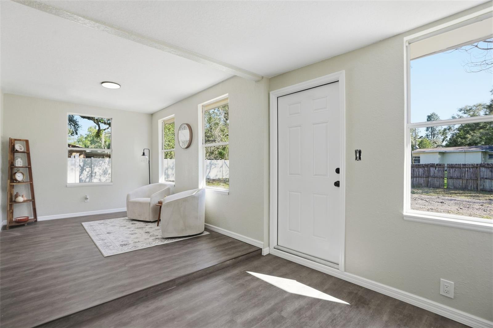 LAKEWOOD - Residential