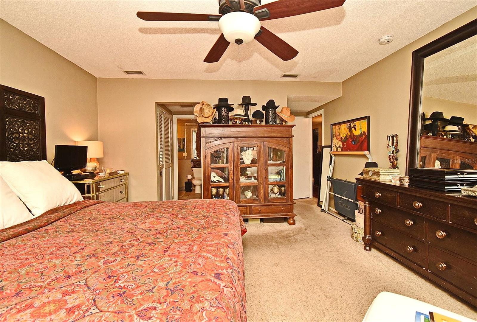 LAKE VILLAS CONDO - Residential