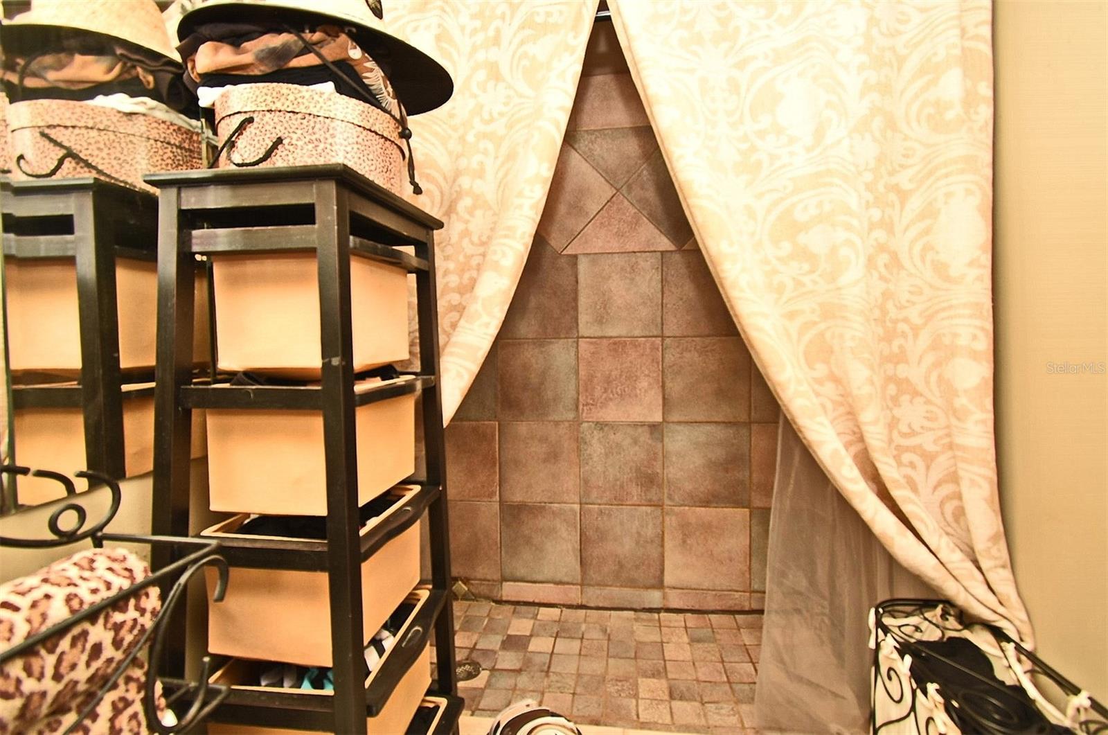 LAKE VILLAS CONDO - Residential