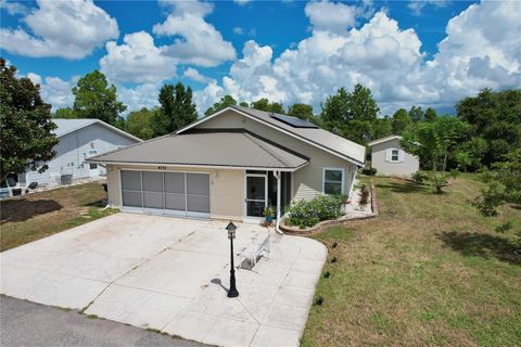 A home in LAKE WALES