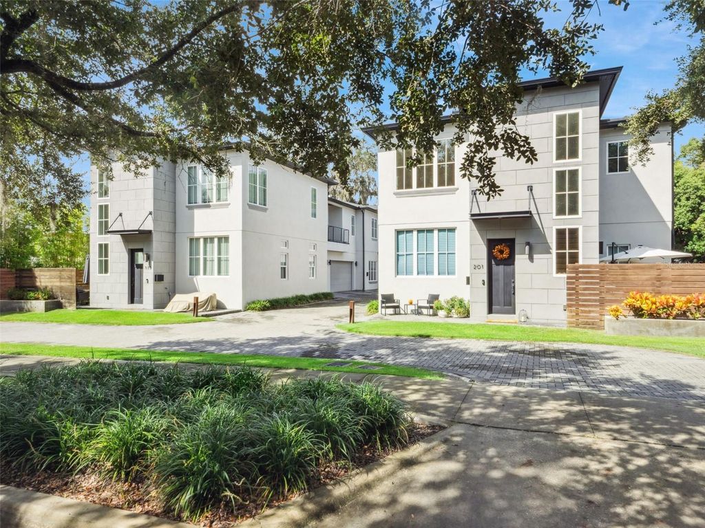 Photo of 183 Orange Place, Maitland, FL 32751 (MLS # O6349696)