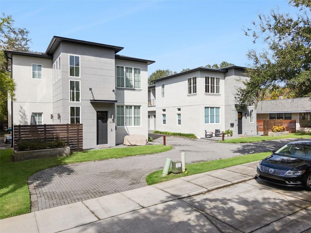 Photo of 183 Orange Place, Maitland, FL 32751 (MLS # O6349696)