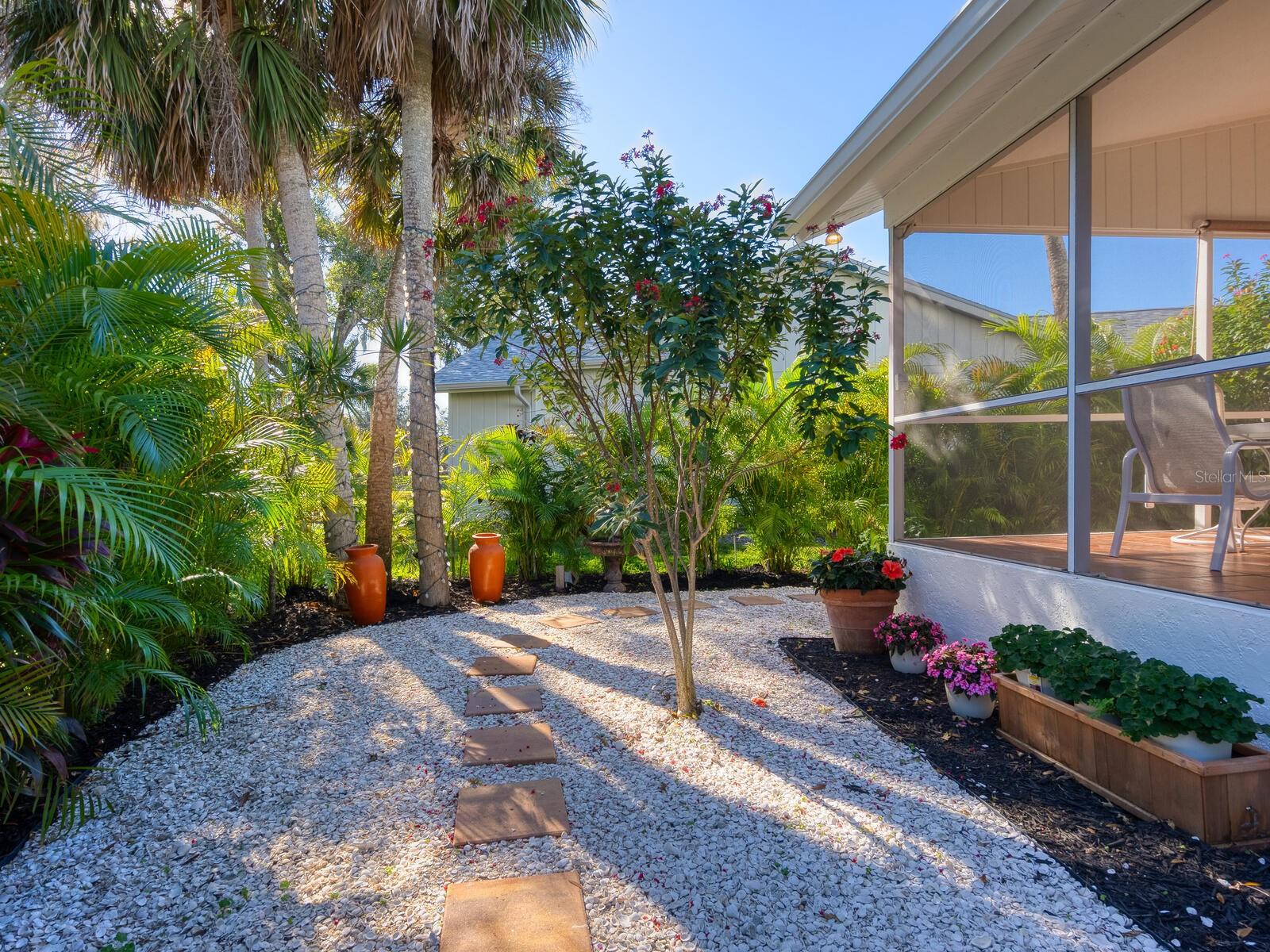 LAKES ESTATES - TIMBERLAKES - Residential