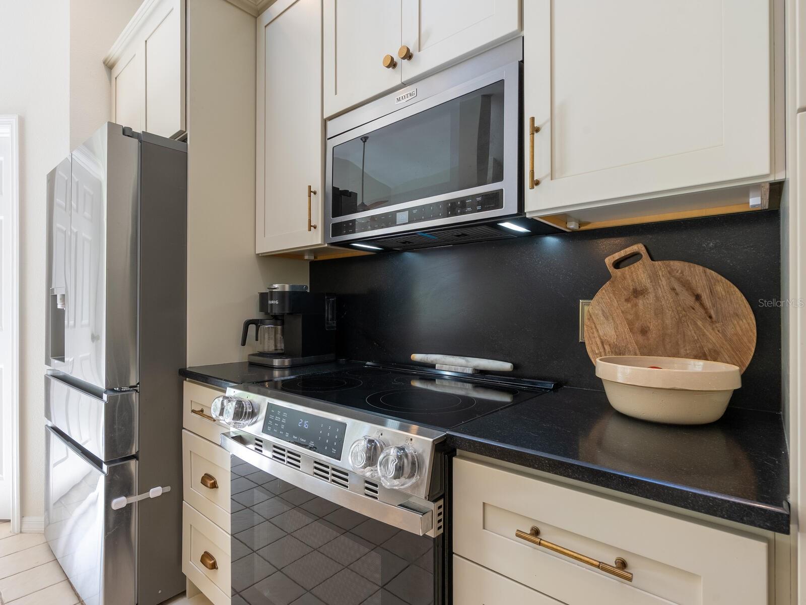 LAKES ESTATES - TIMBERLAKES - Residential