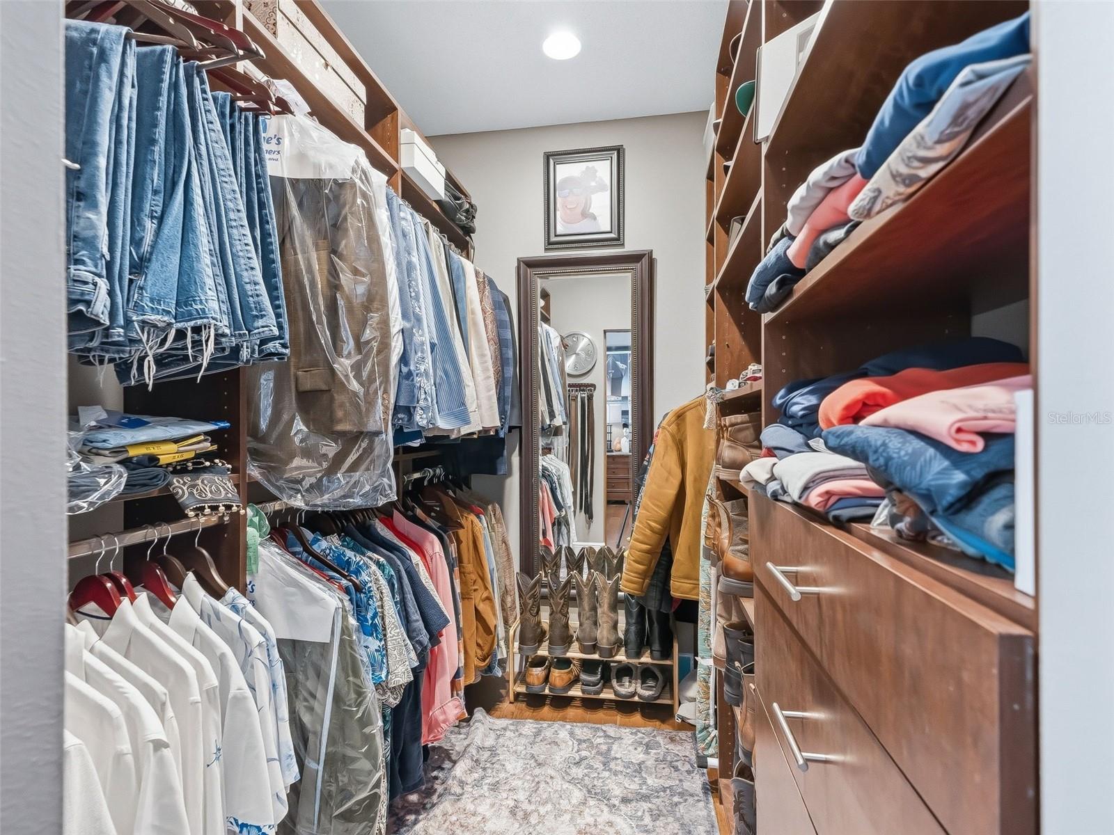 LAUREL RUN - Residential