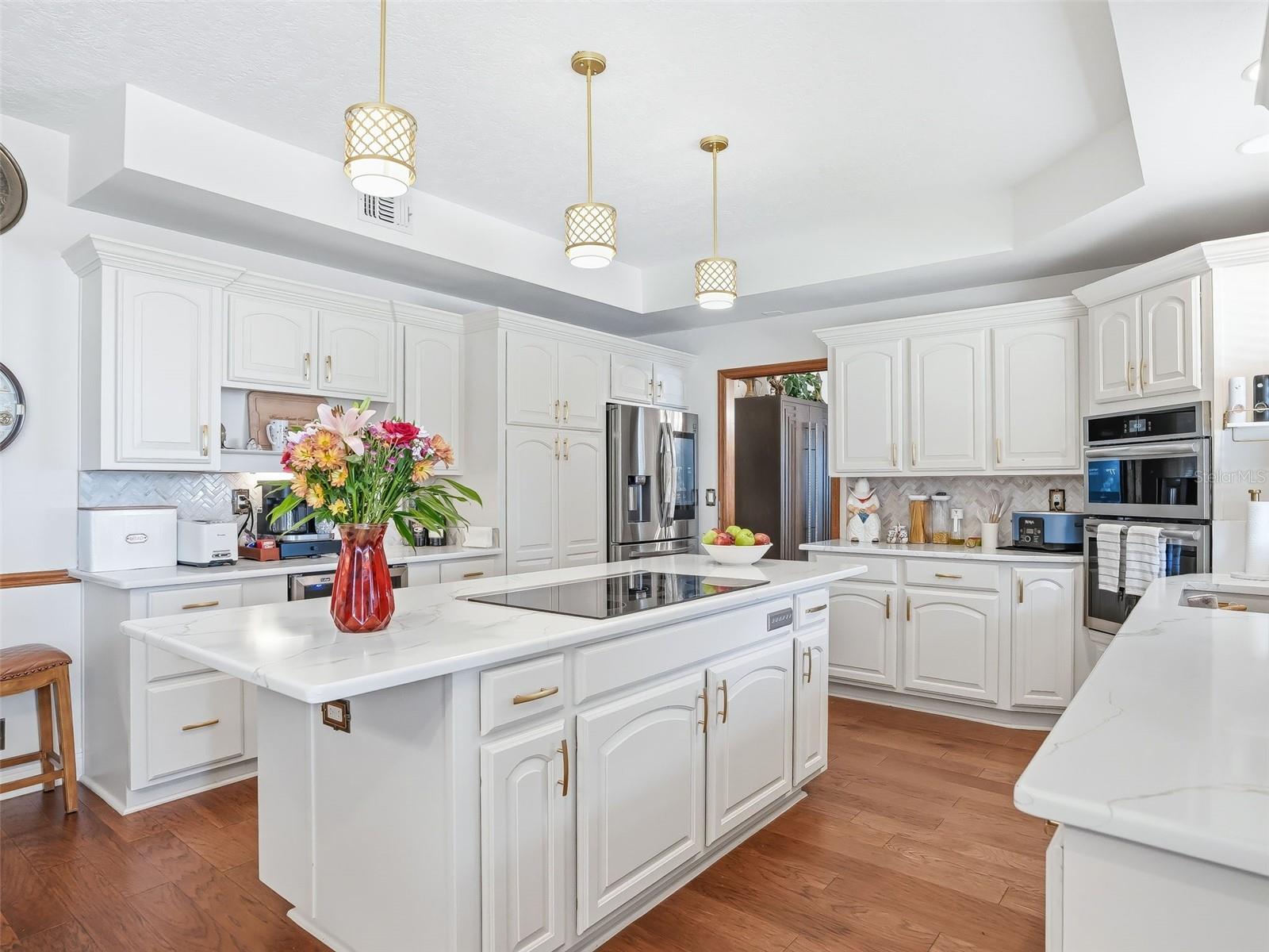 LAUREL RUN - Residential