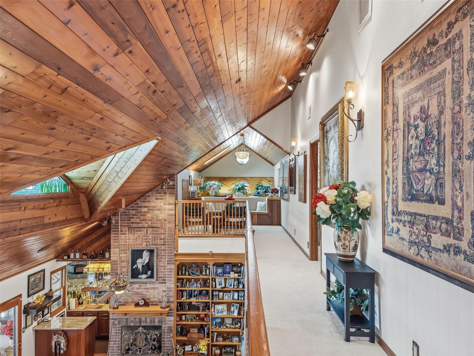 LAUREL RUN - Residential