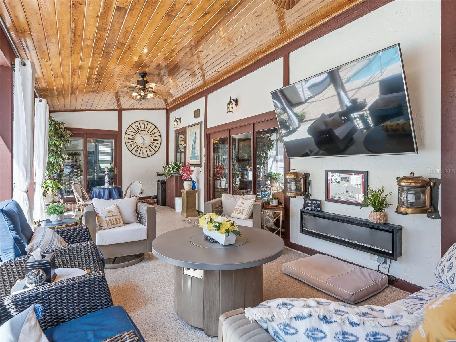 LAUREL RUN - Residential