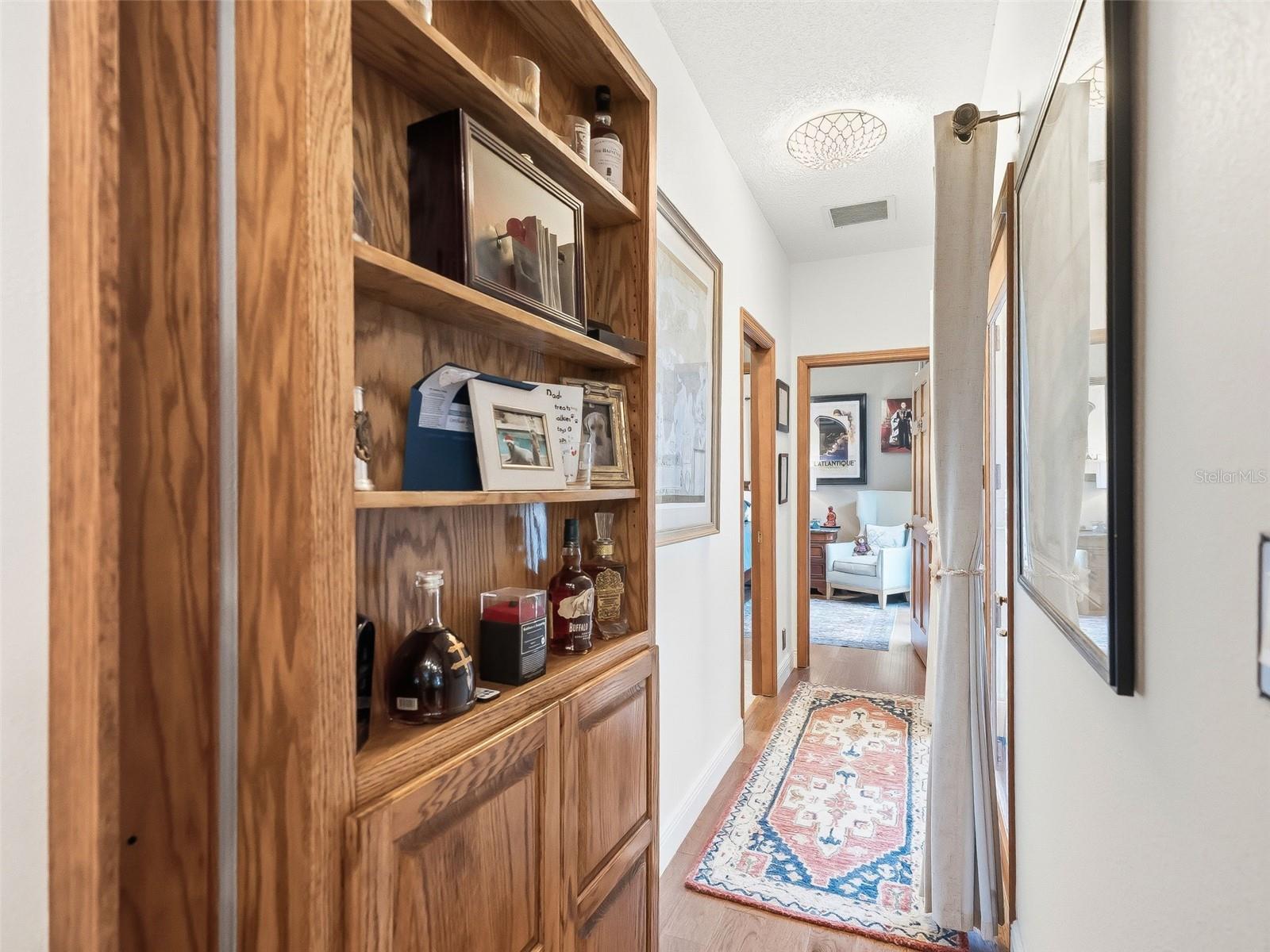 LAUREL RUN - Residential