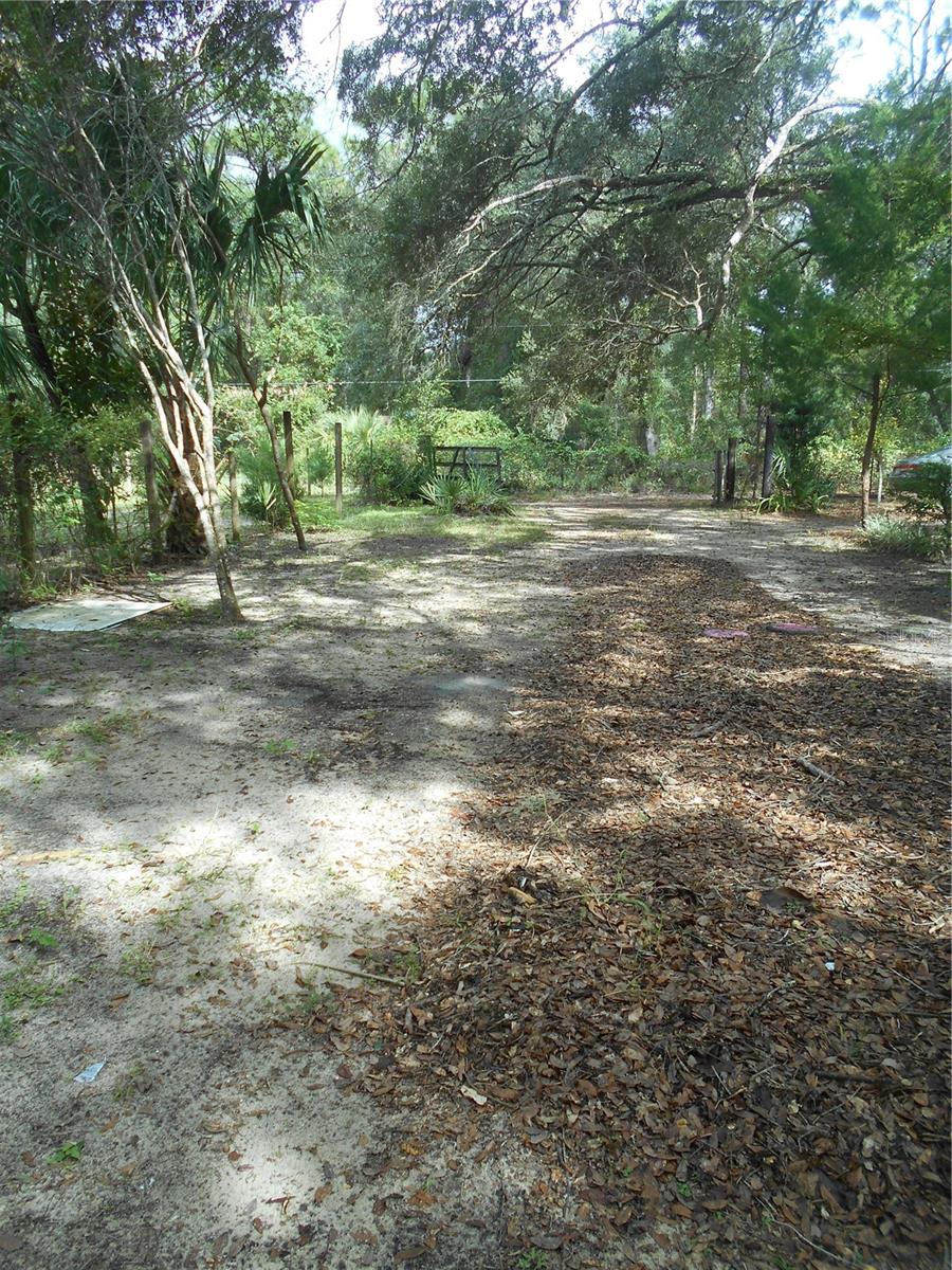 FRST HILLS CAMPSITES - Residential