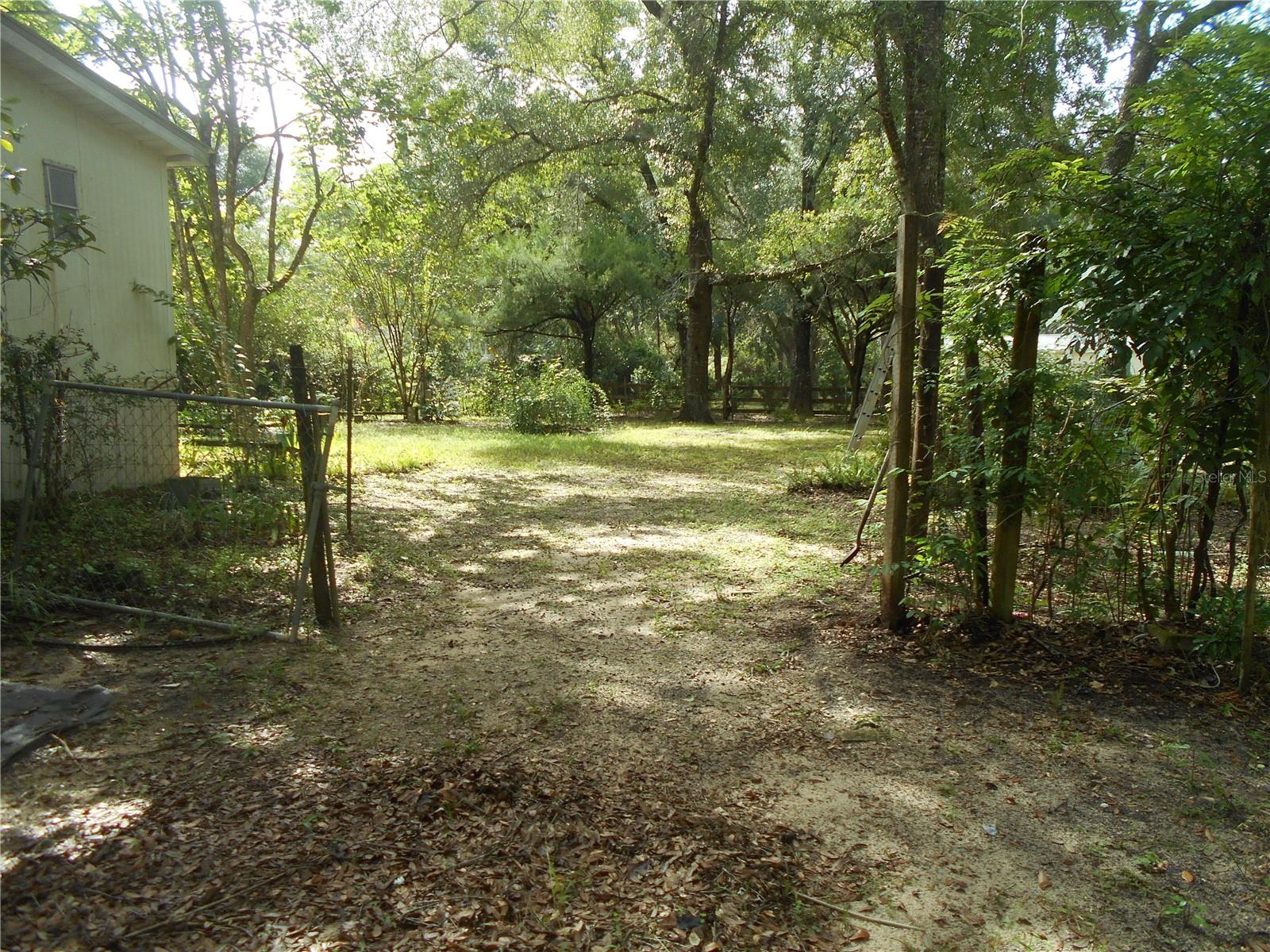 FRST HILLS CAMPSITES - Residential