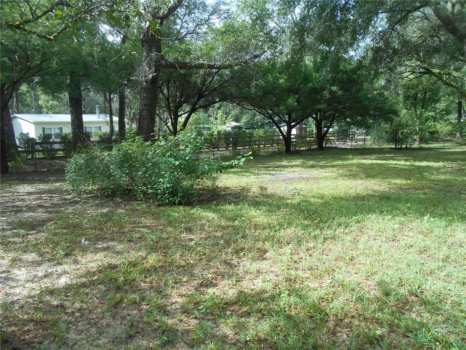 FRST HILLS CAMPSITES - Residential