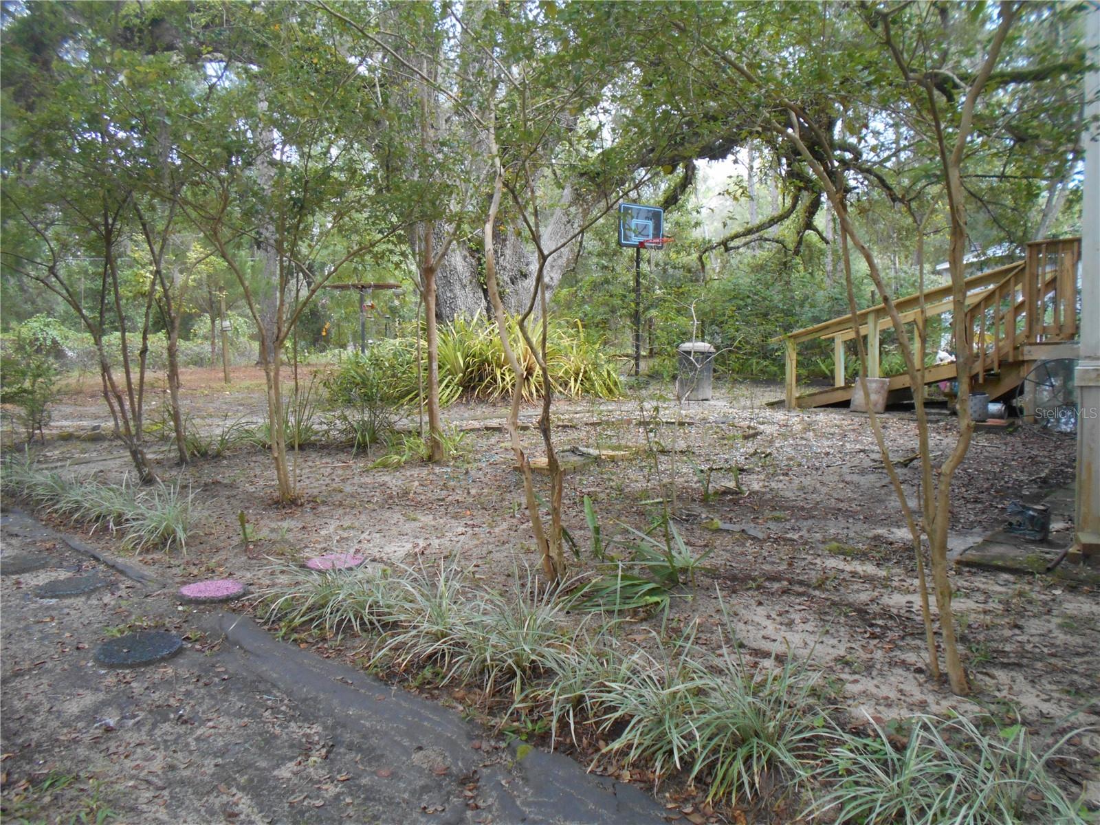FRST HILLS CAMPSITES - Residential