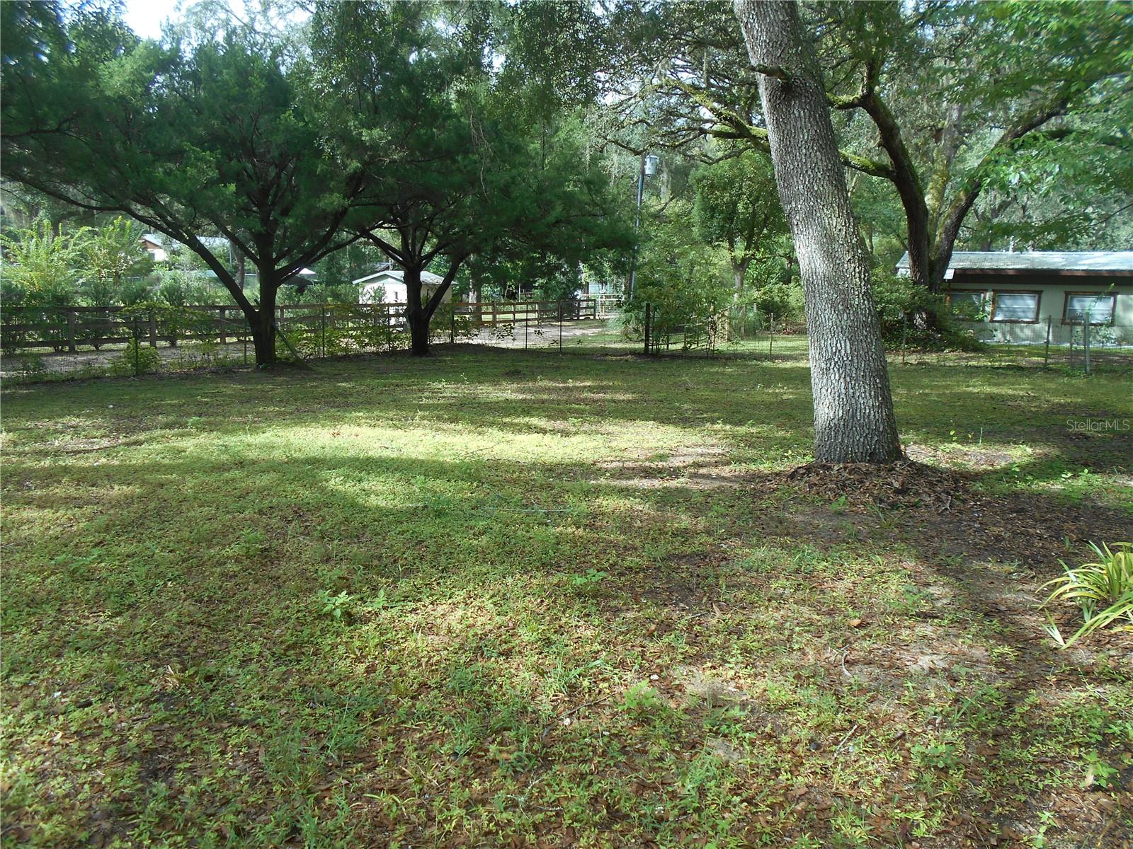 FRST HILLS CAMPSITES - Residential