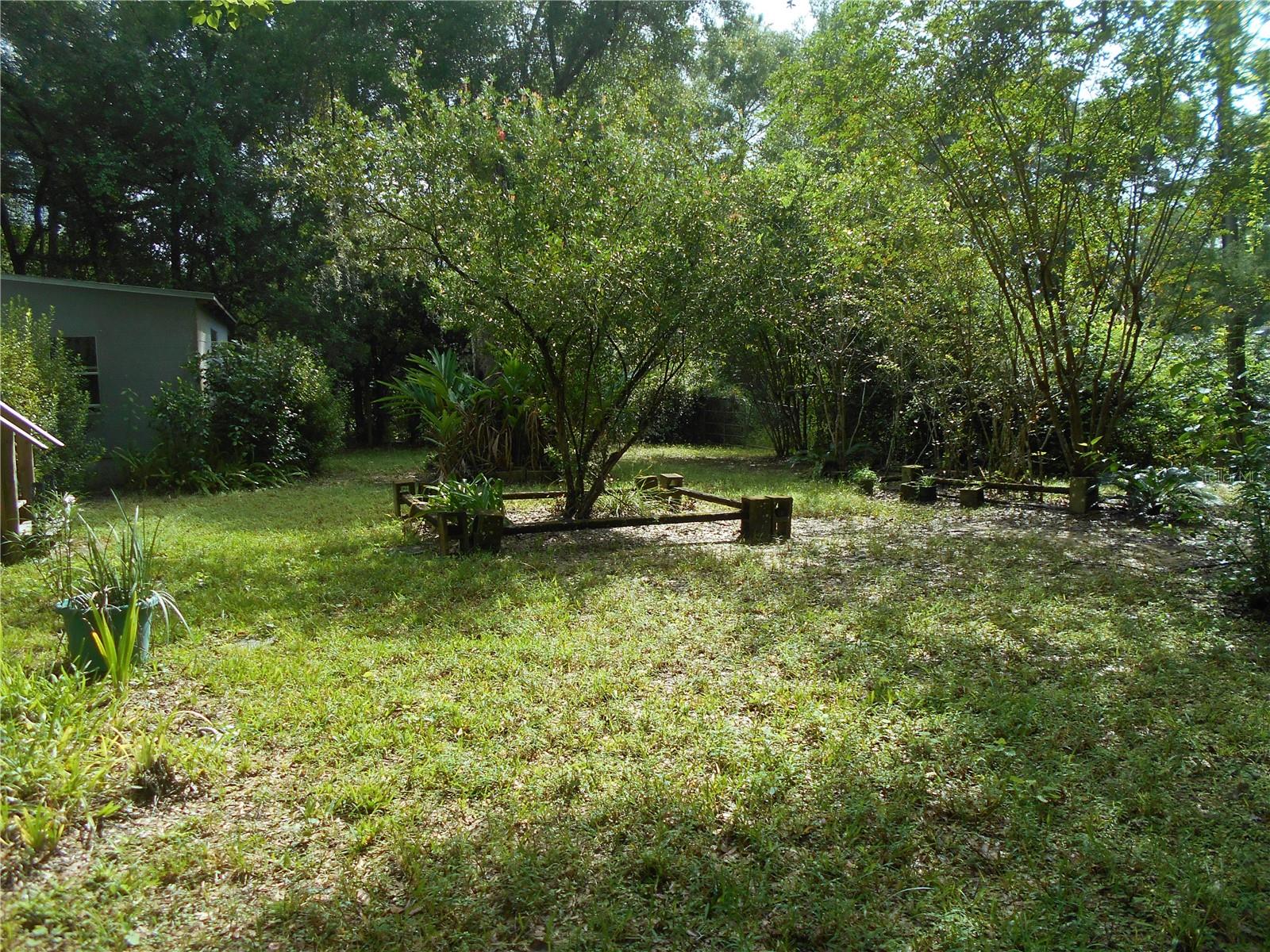FRST HILLS CAMPSITES - Residential