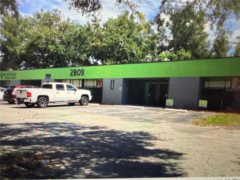 2809 N POWERS DRIVE B ORLANDO FL 32818