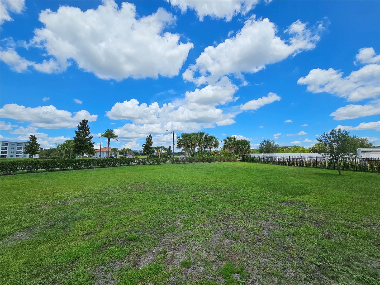 STOREY LAKE - Residential Lease